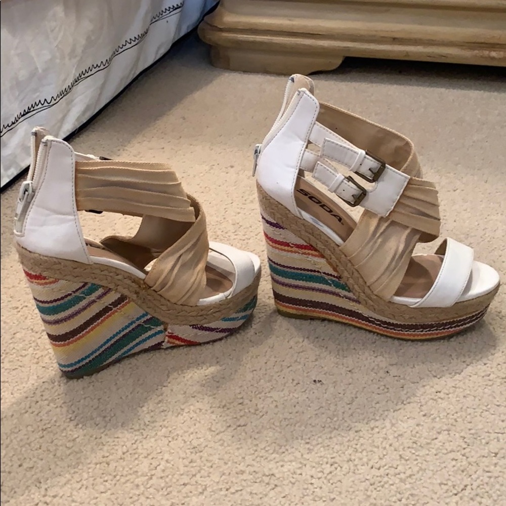 White and cream strap multicolored wedges.